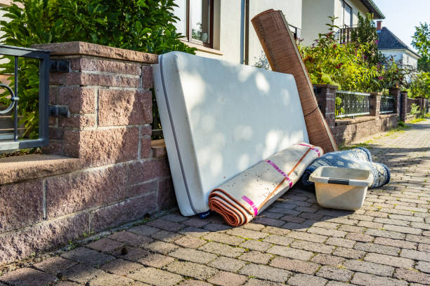 Best Garage Cleanout  in , KS